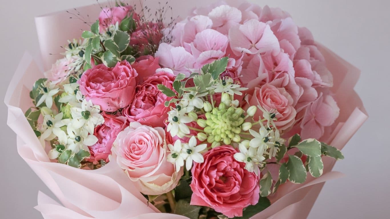 pink flower bouquet
